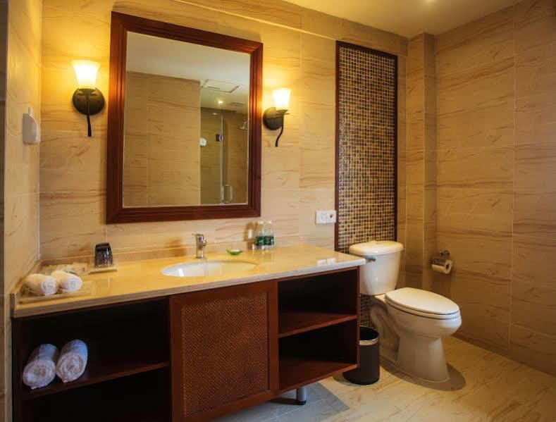 Yuhuayuan Seaview Hotel Sanya Exterior foto